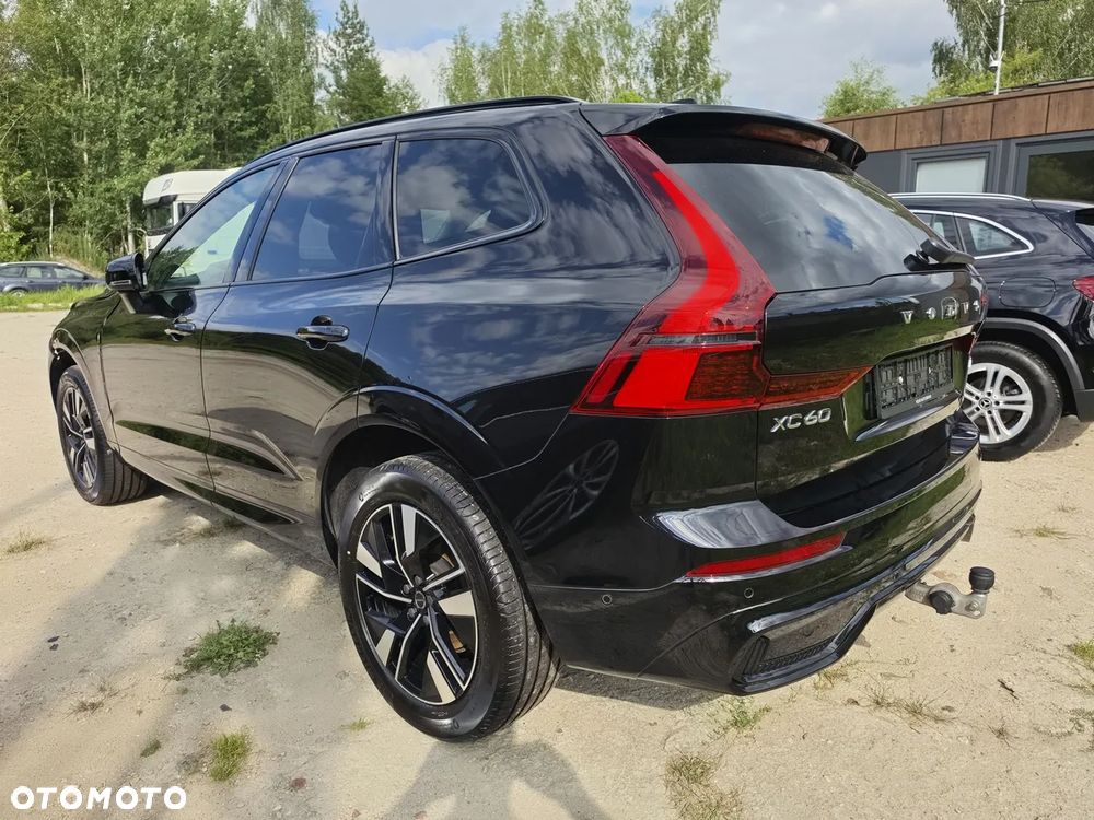 Volvo XC 60 B5 B AWD Plus Dark - 5