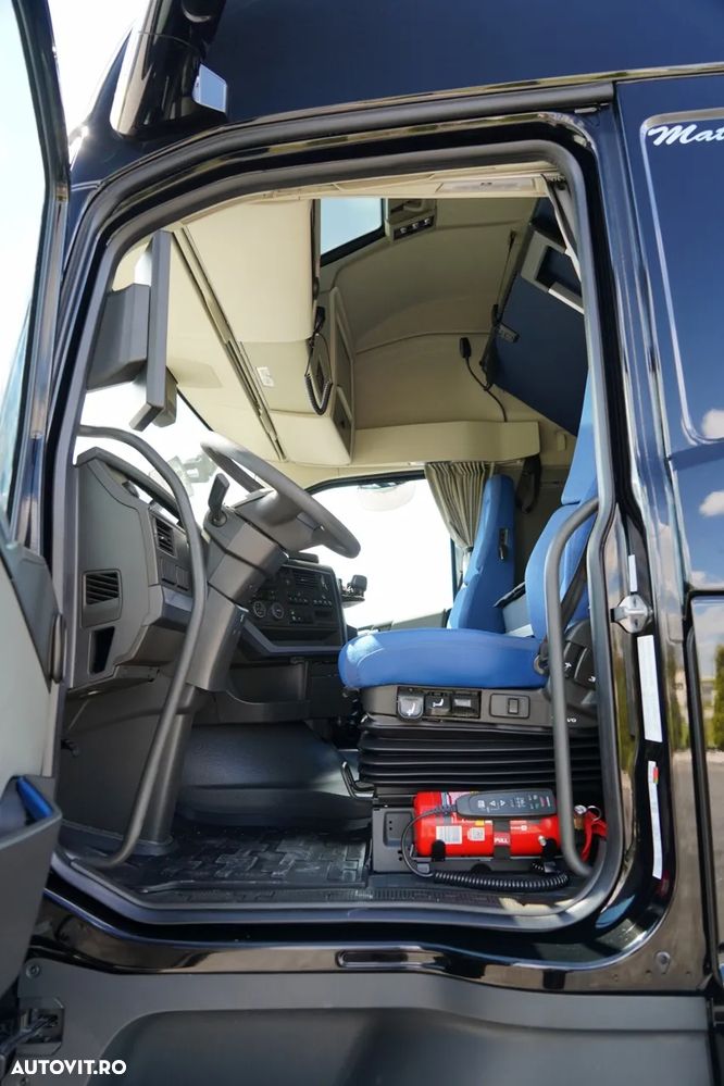 Volvo FH 500 / COMBINAT TANDEM / 120 M3 / TRANSIT / I-SAVE / I-PARK COOL / DIRECȚIE CU RIDICABILITATE / ȘINCĂLĂTORI BOGIE / WECON / 2025 - 27
