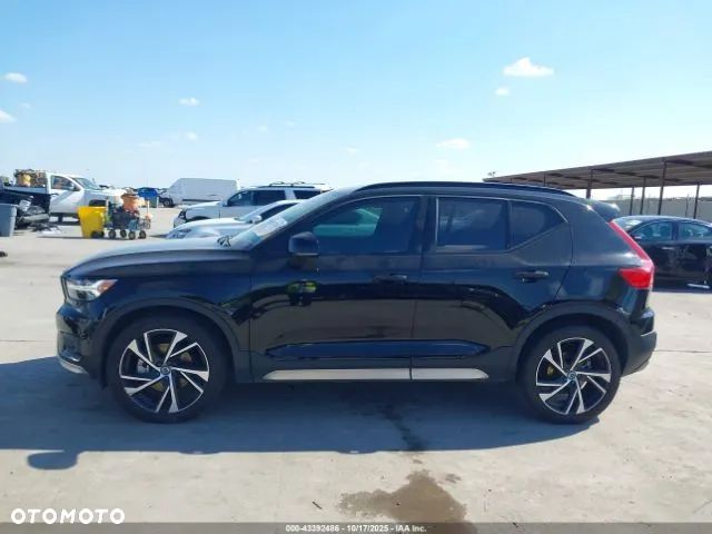 Volvo XC 40 T4 R-Design - 8