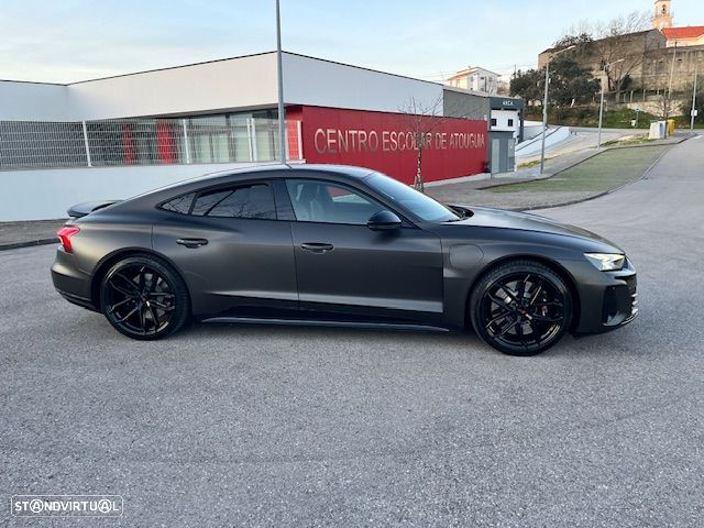 Audi RS e-tron GT quattro - 12