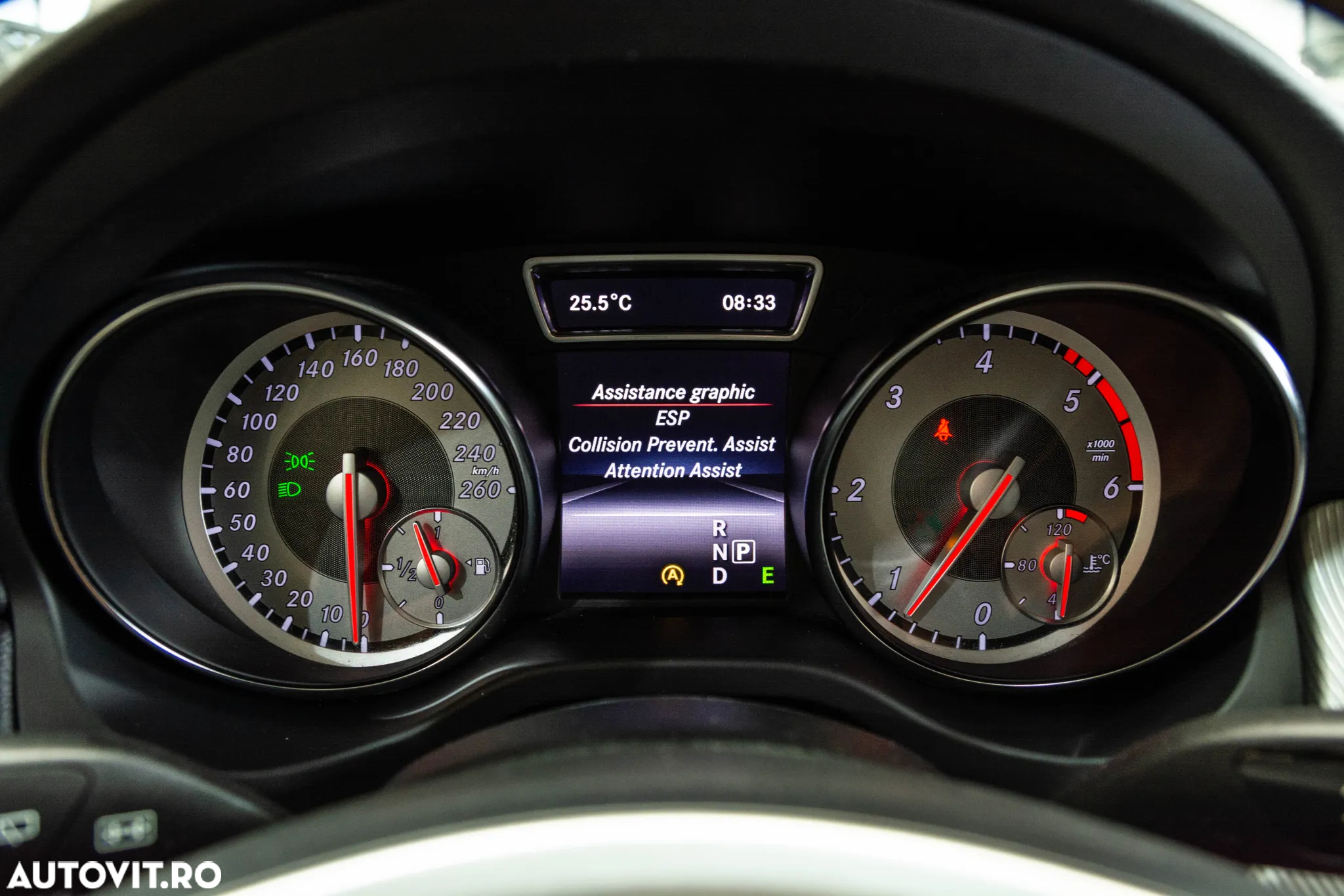 Mercedes-Benz GLA 200 d 7G-DCT Urban - 26