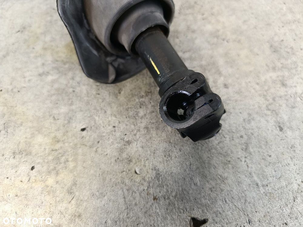 KRZYŻAK KOLUMNY OPEL VECTRA C 24415478 1.8 16V - 2