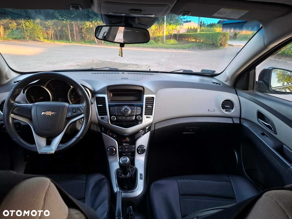 Chevrolet Cruze - 5