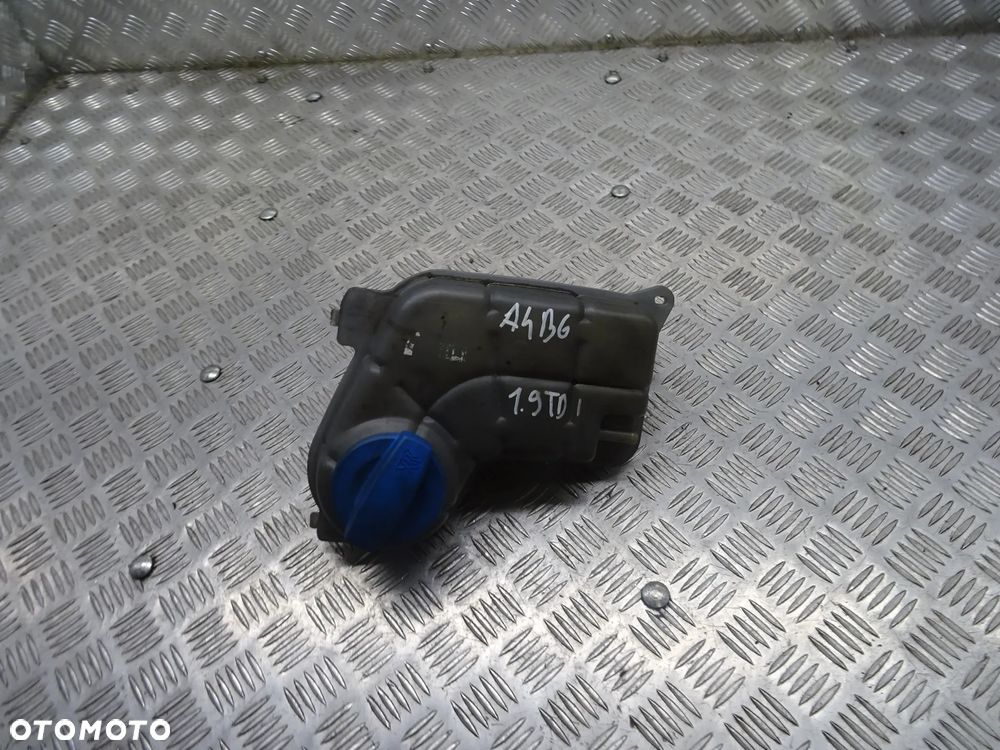 AUDI A4 B6 SEDAN 00-06 1.9 TDI AWX ZBIORNIK WYRÓWNAWCZY 8E0121403 - 1
