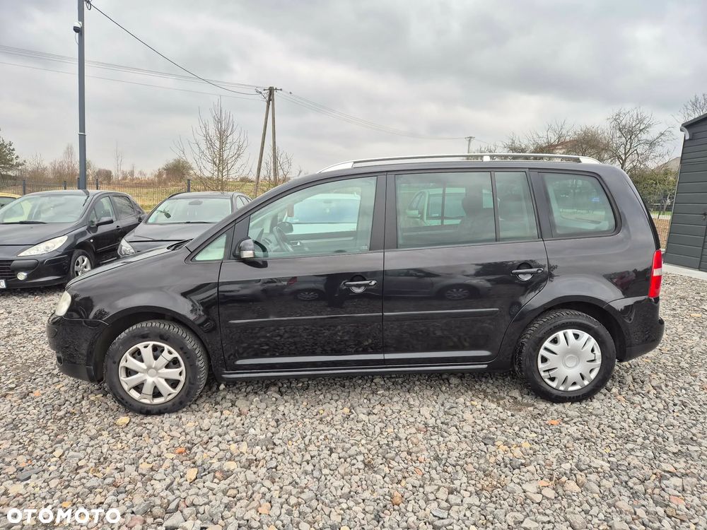 Volkswagen Touran 2.0 FSI Highline - 5