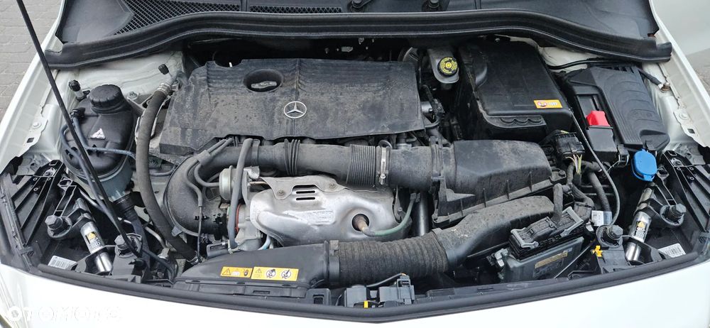 Mercedes-Benz Klasa B 200 (BlueEFFICIENCY) 7G-DCT - 40