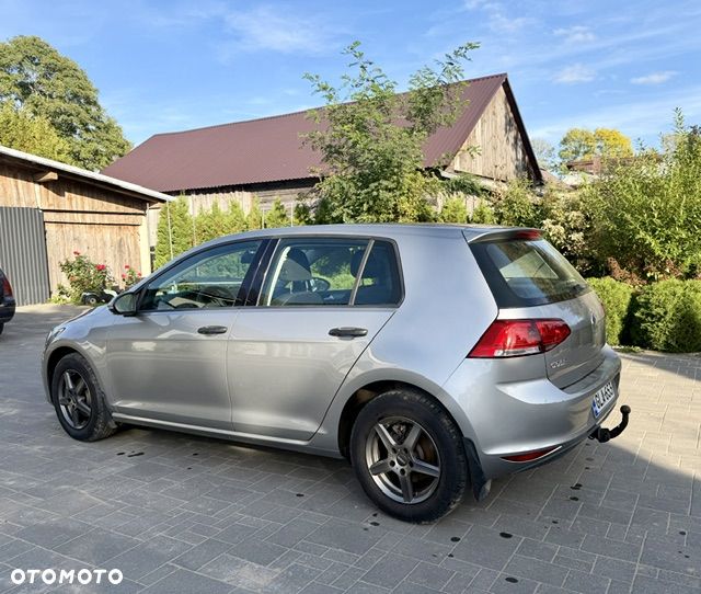 Volkswagen Golf - 5