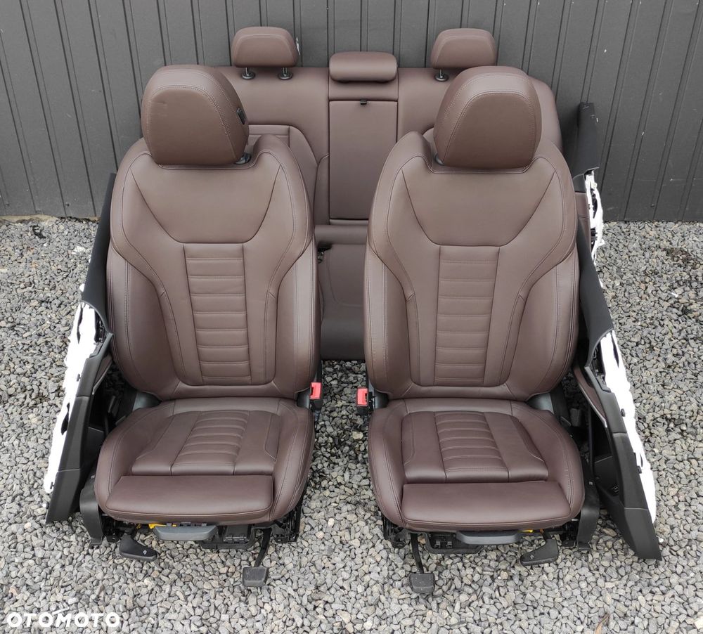 FOTELE KANAPA BOCZKI BRĄZOWA SKÓRA BMW G20 EUROPA CH - 1