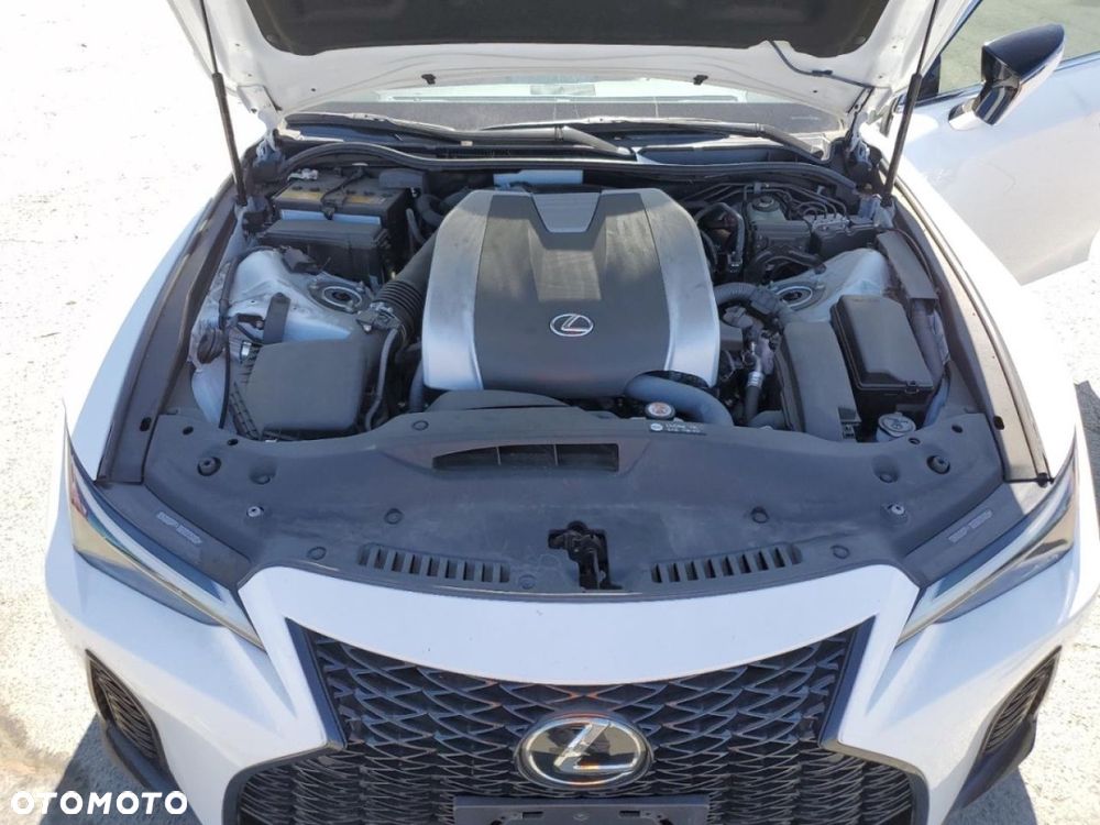Lexus IS - 11