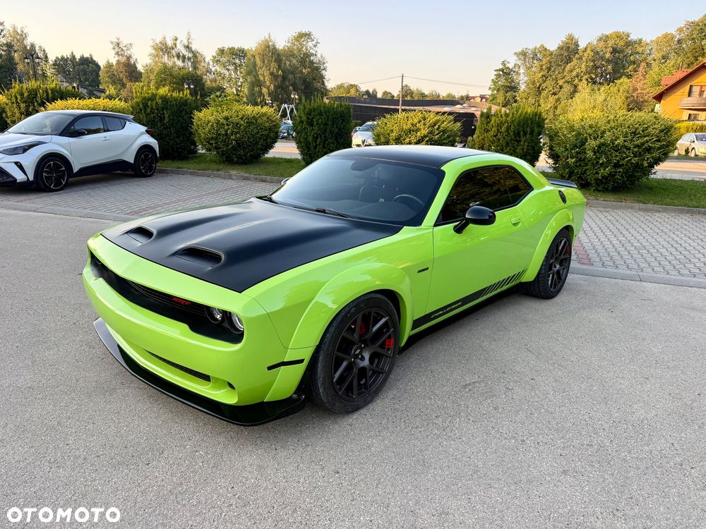 Dodge Challenger - 3