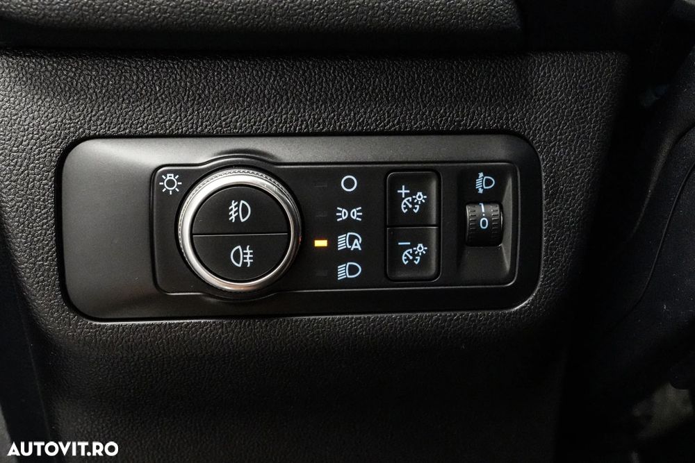 Ford Kuga 1.5 EcoBlue A8 FWD Titanium - 24