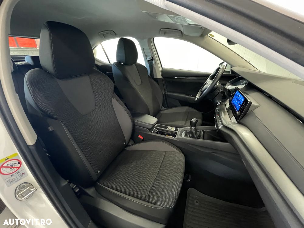 Skoda Octavia 2.0 TDI Ambition - 11