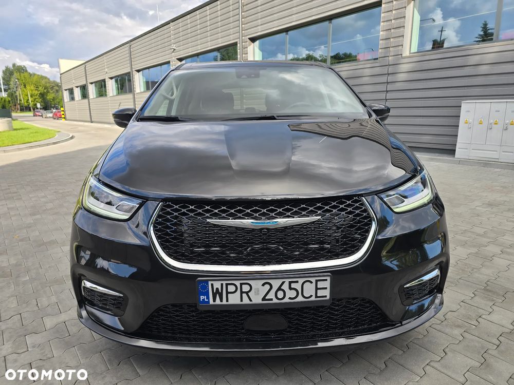 Chrysler Pacifica - 9