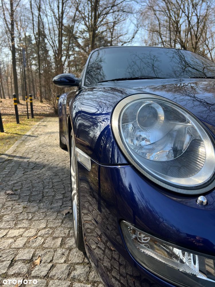 Porsche 911 Carrera 4 S - 8
