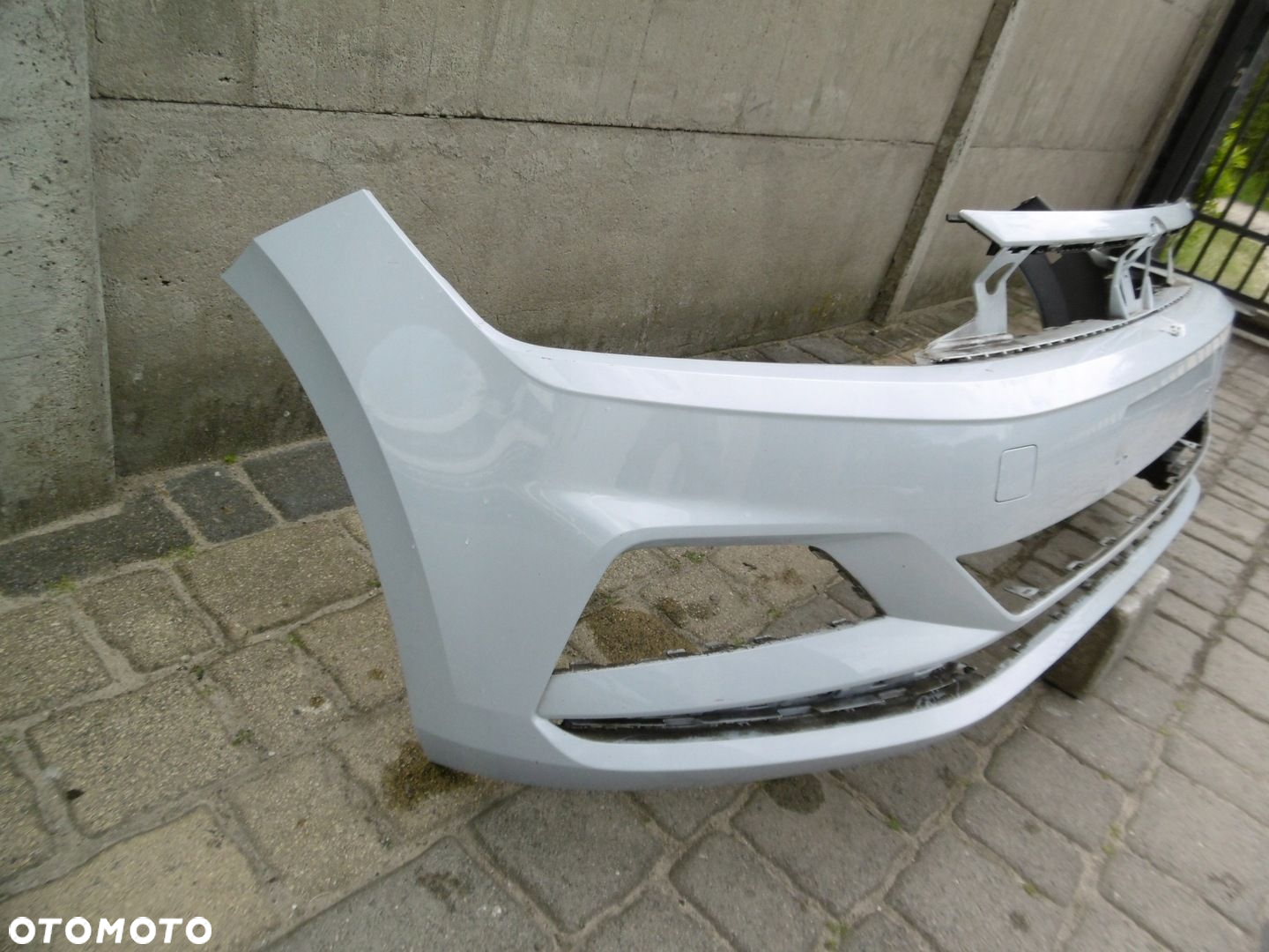 VW POLO 2G0 - zderzak przedni - 2