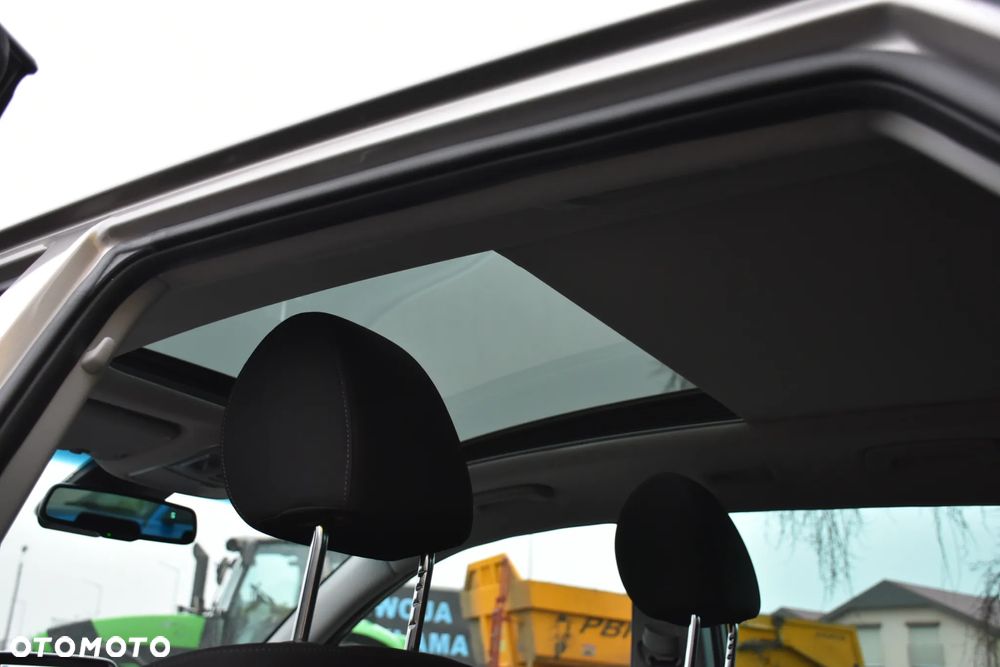 Hyundai Tucson 2.0 CRDI 4WD Automatik Premium - 36