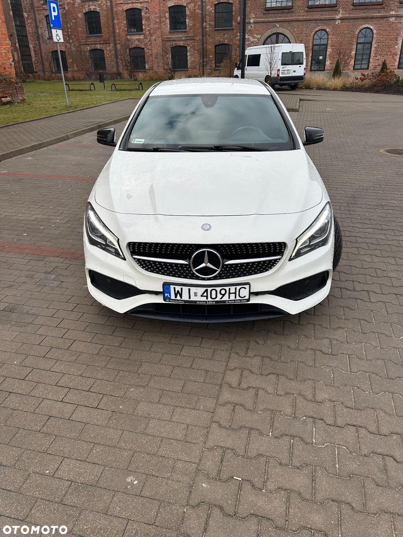 Mercedes-Benz CLA 200 7G-DCT - 2