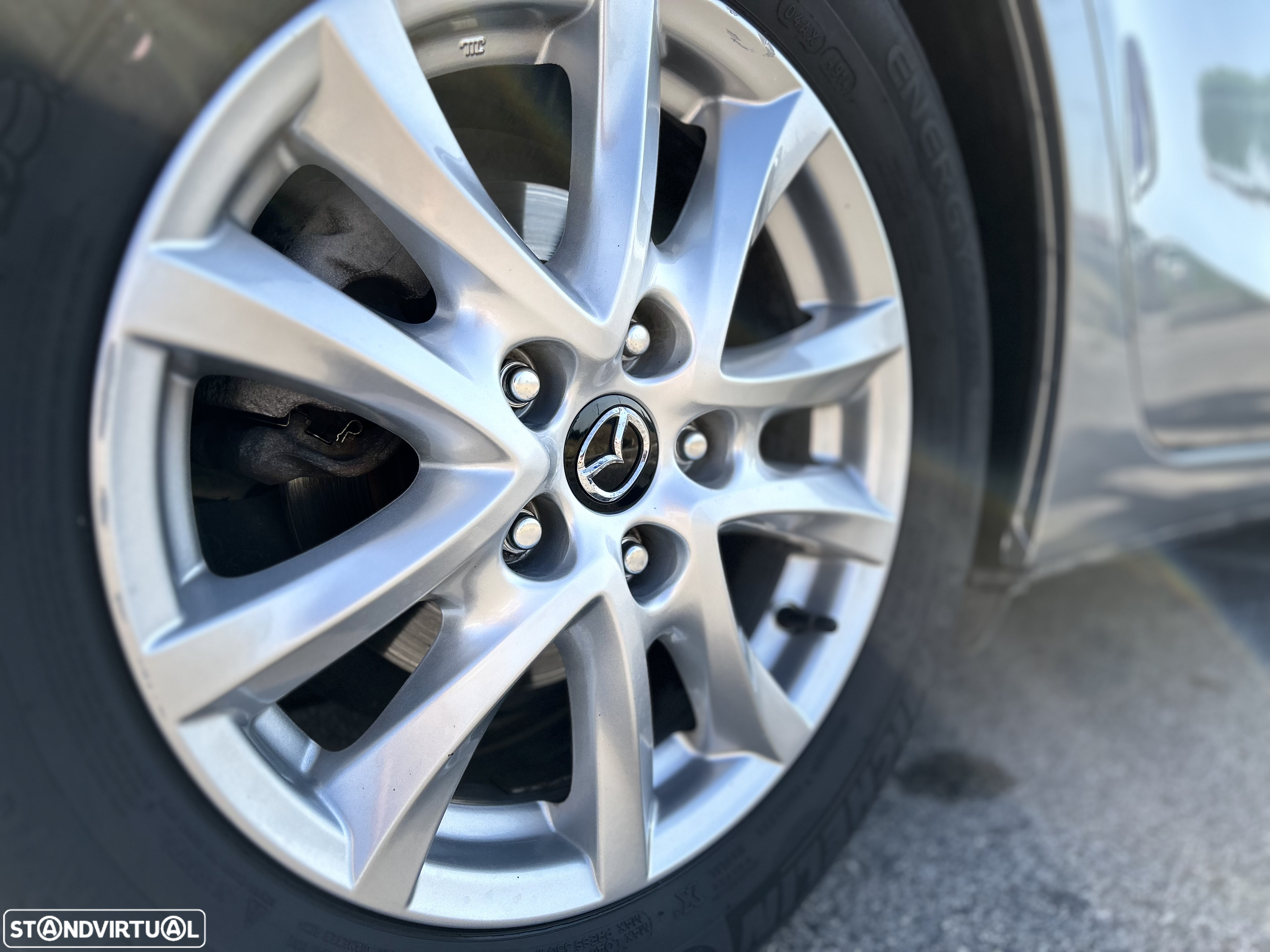 Mazda 3 1.5 Sky-G Evolve HS Navi - 18