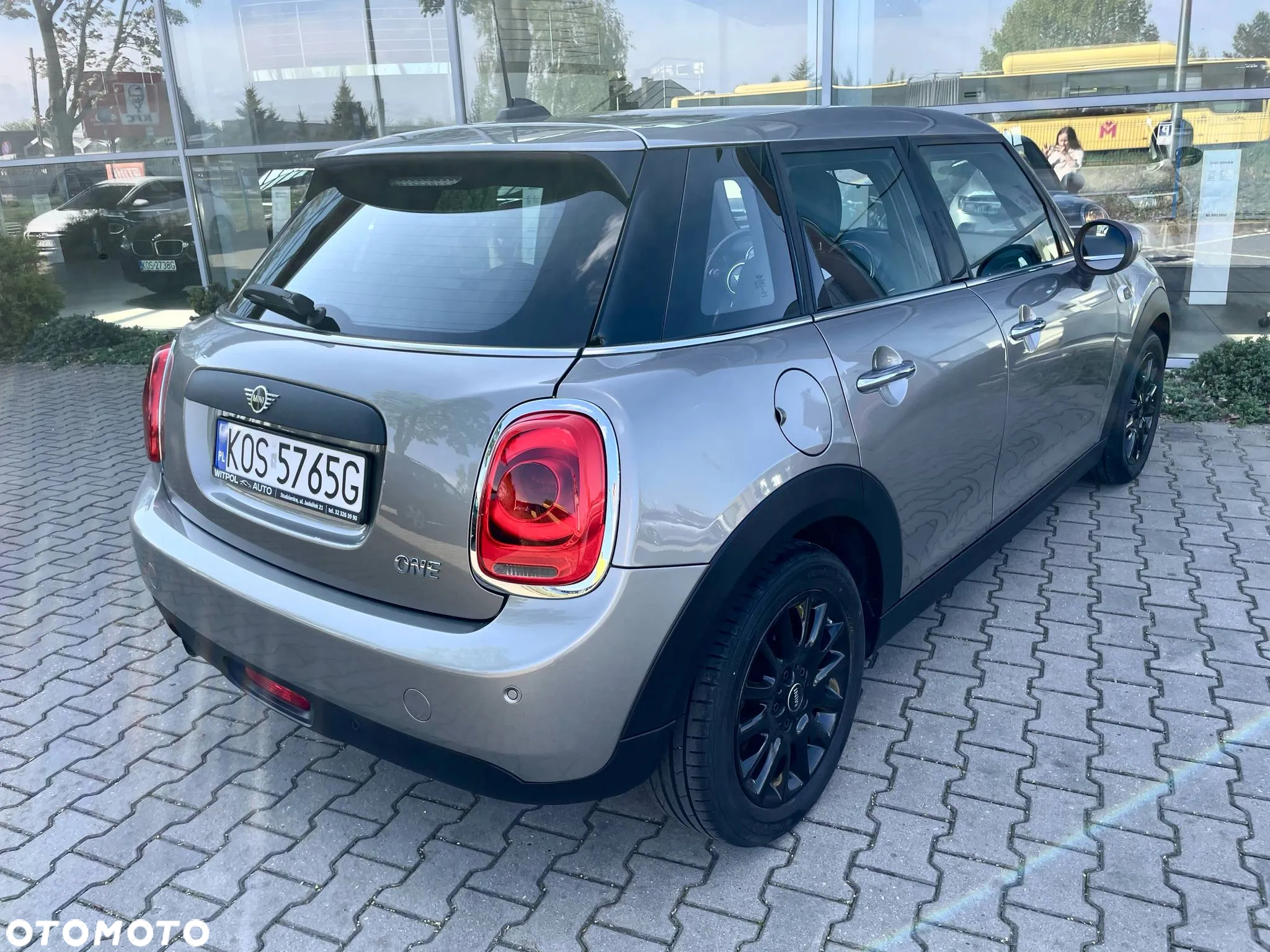 MINI ONE - 8