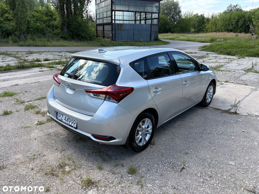 Toyota Auris 1.6 Active - 1