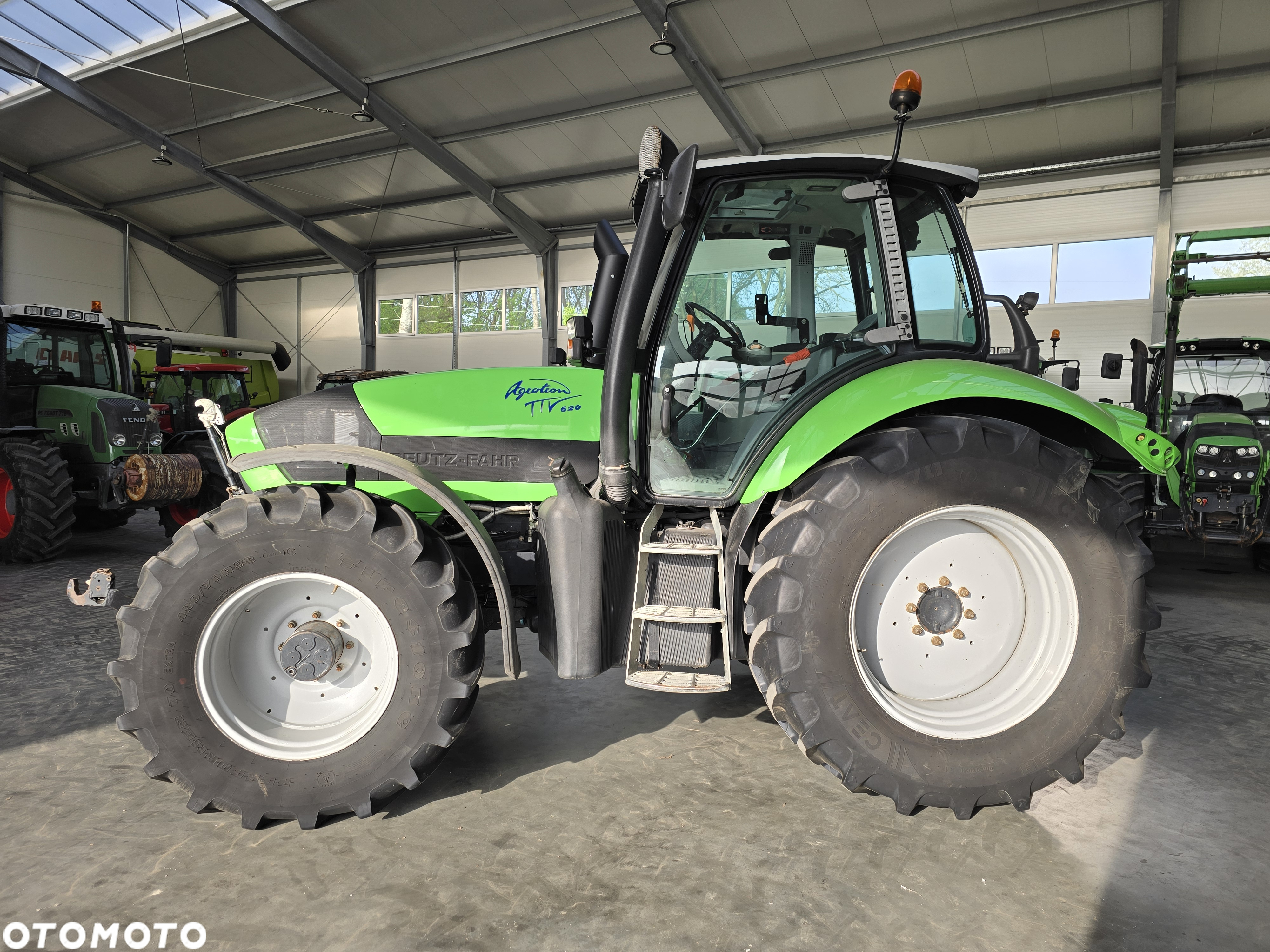 Deutz-Fahr Agrotro TTV 620 - 3