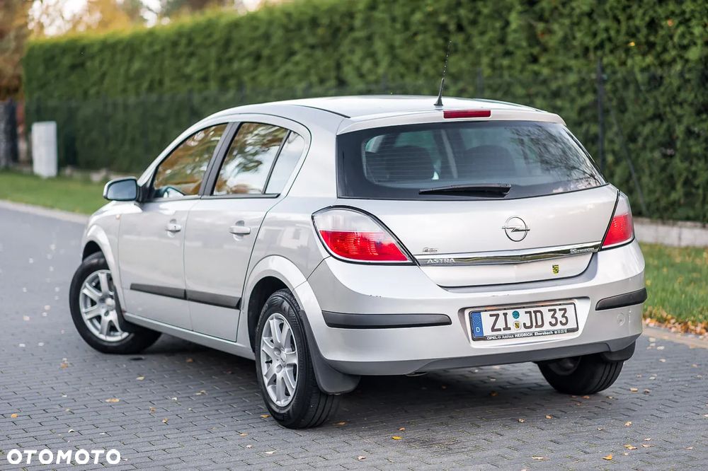 Opel Astra 1.6 - 4