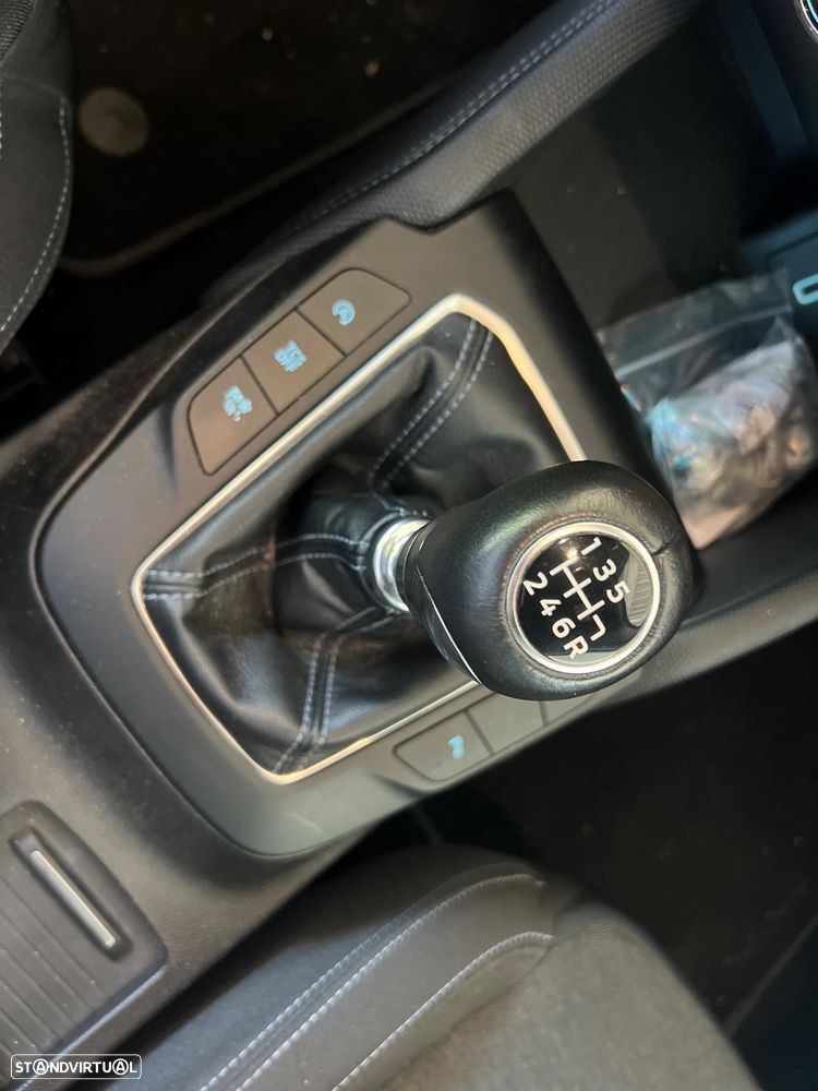 Ford Focus SW 1.0 EcoBoost Active - 12