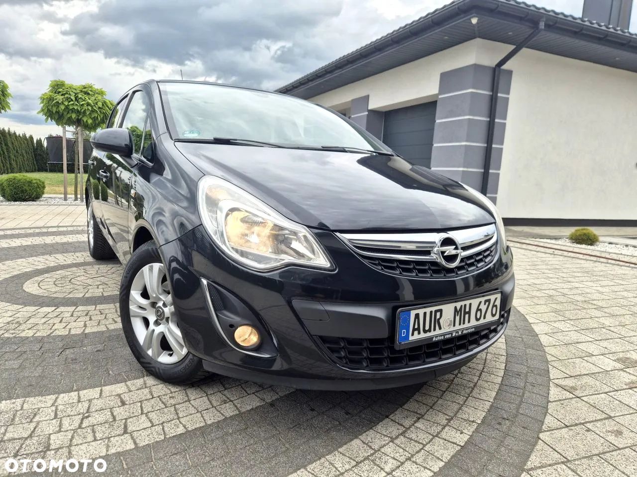 Opel Corsa 1.4 16V 150 Jahre - 1