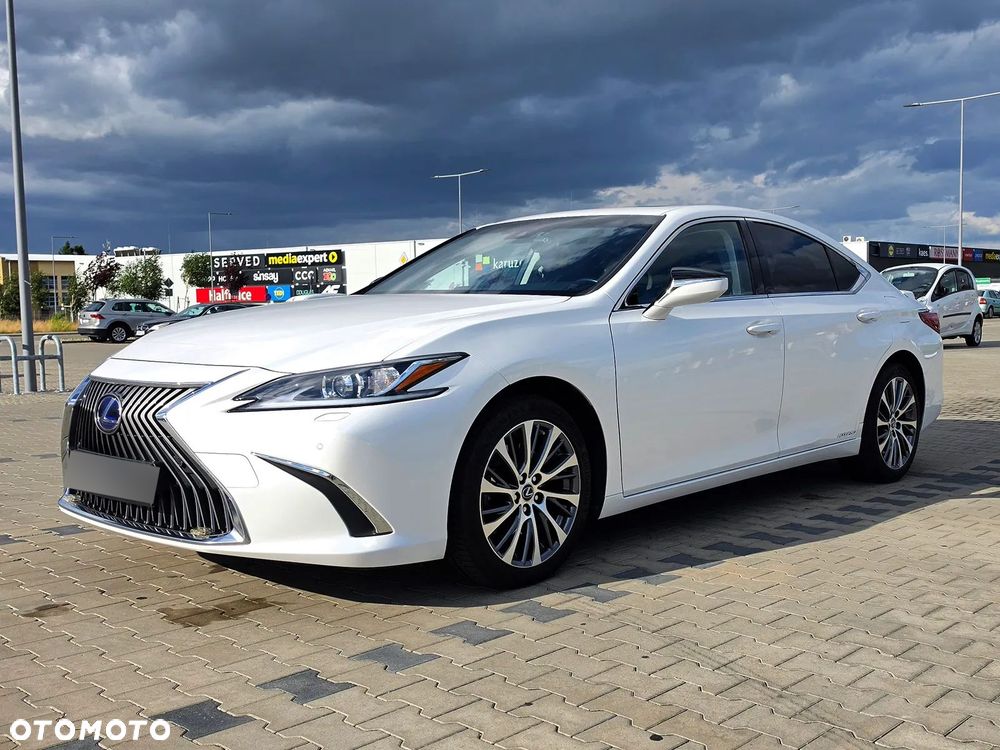 Lexus ES 300h Business Edition + - 1