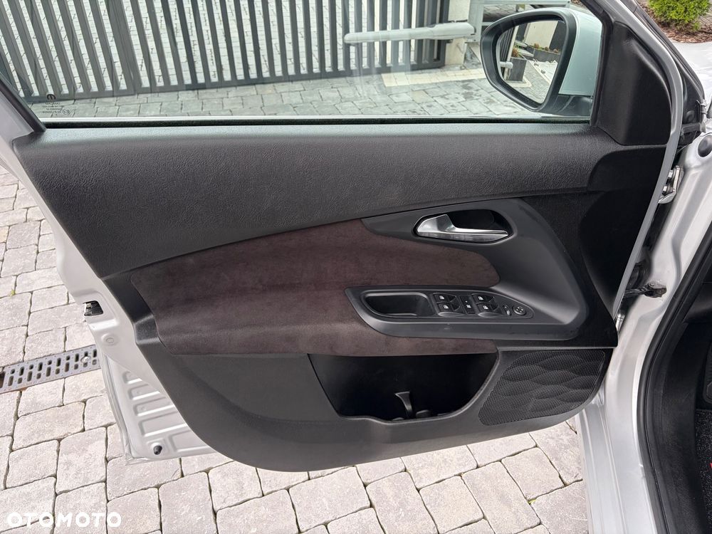 Fiat Tipo 1.4 T-Jet 16v Lounge - 17