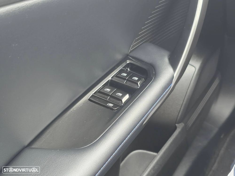 MG MG4 77 kWh Extended Range Luxury - 28