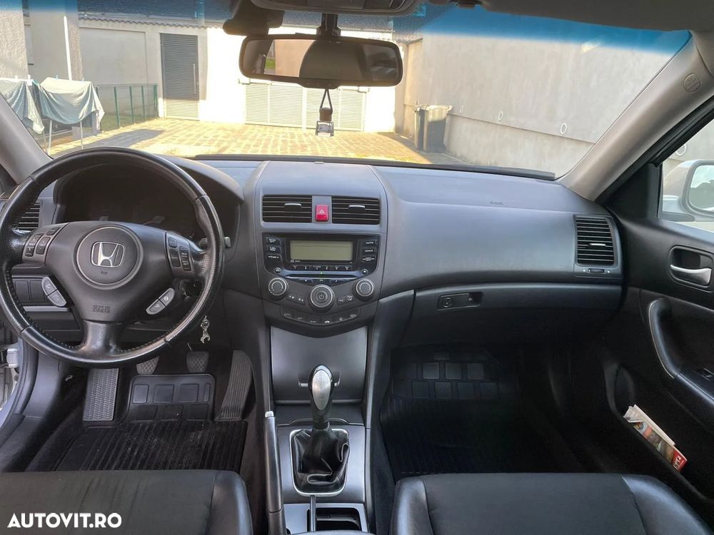 Honda Accord 2.2i-CTDi 4 Door LS - 10