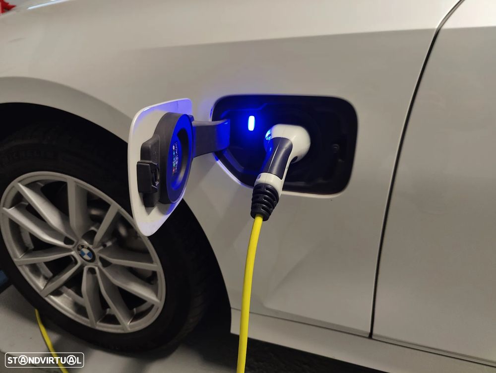 BMW 330 e Corporate Edition Auto - 10