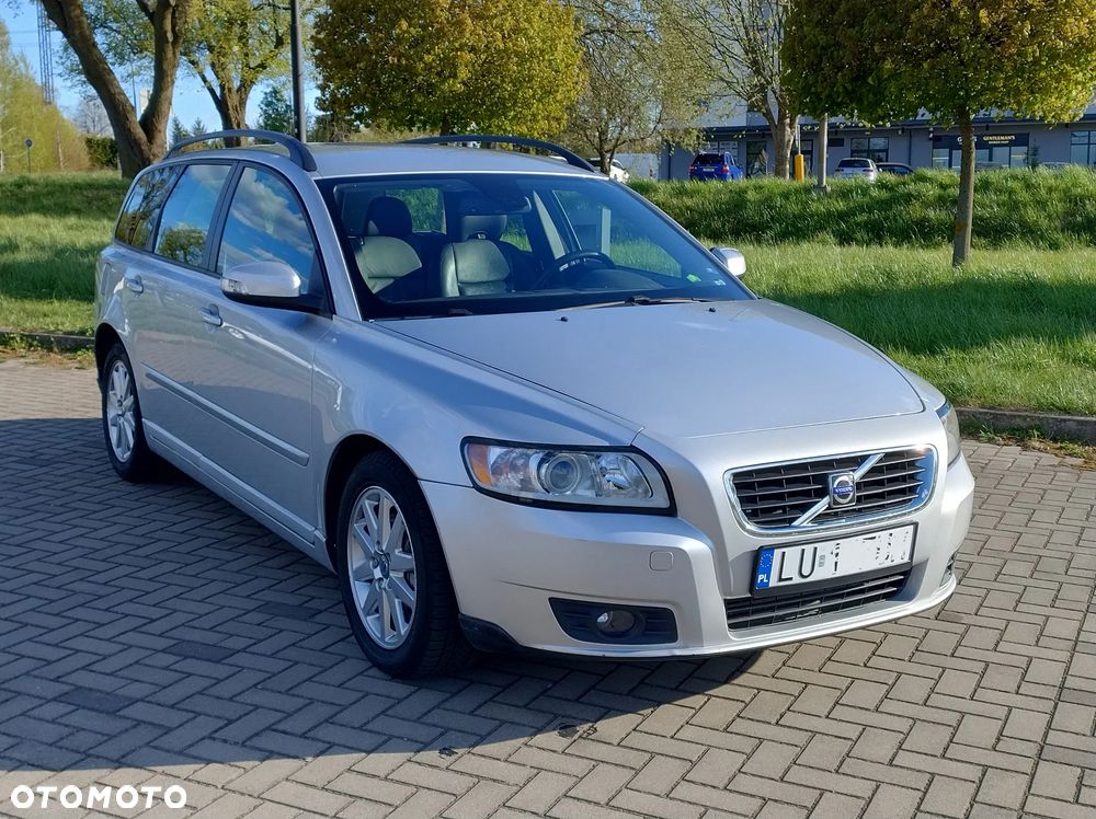 Volvo V50 - 1
