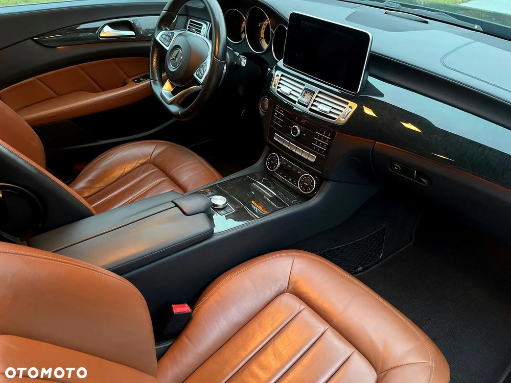 Mercedes-Benz CLS - 8