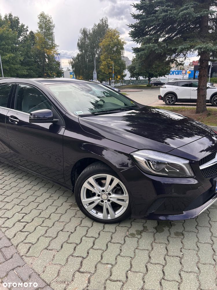 Mercedes-Benz Klasa A 180 7G-DCT - 2