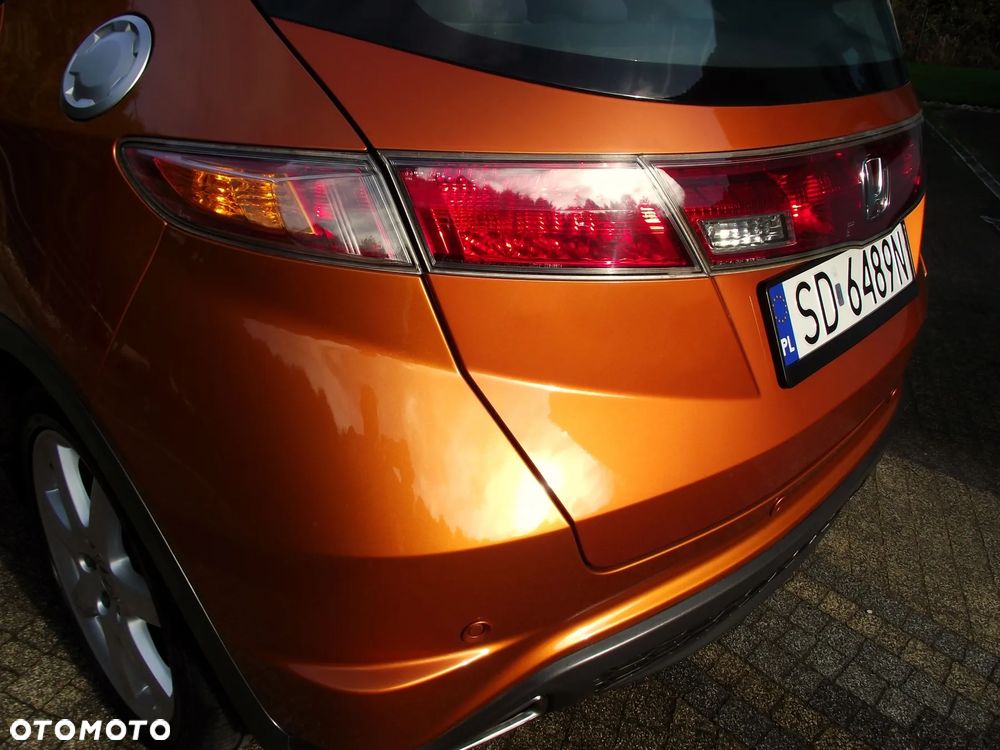 Honda Civic 1.8 Executive - 17