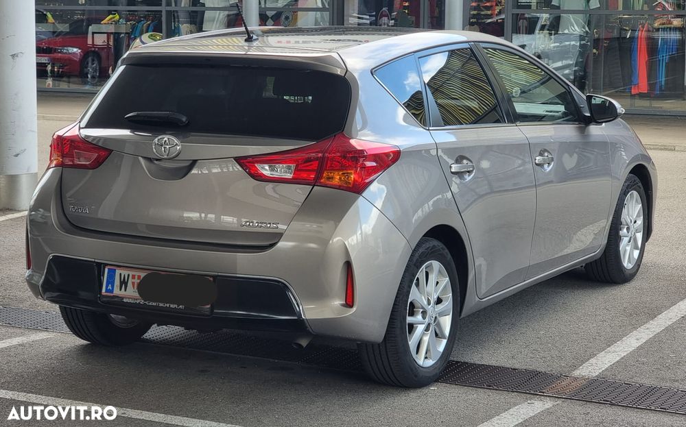 Toyota Auris 1.4 D-4D - 6