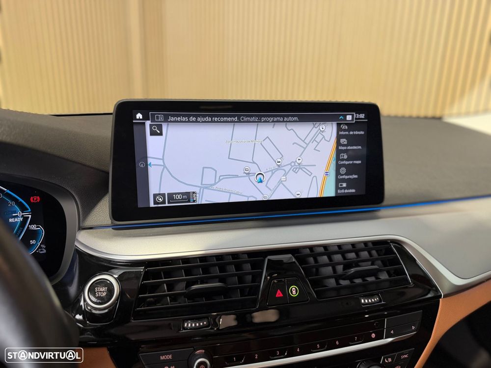 BMW 520 e Aut. Luxury Line - 17