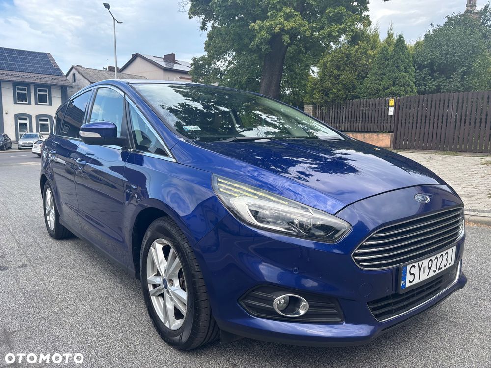 Ford S-Max - 12