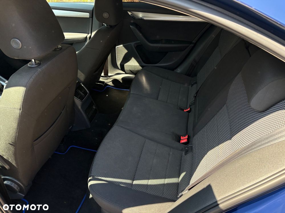 Skoda Octavia 2.0 TDI Edition - 7