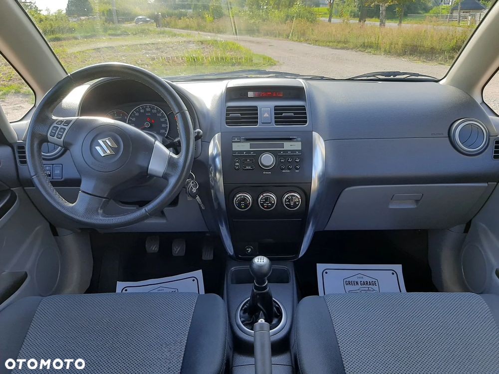 Suzuki SX4 1.5 Streetline 4x2 Classic - 29