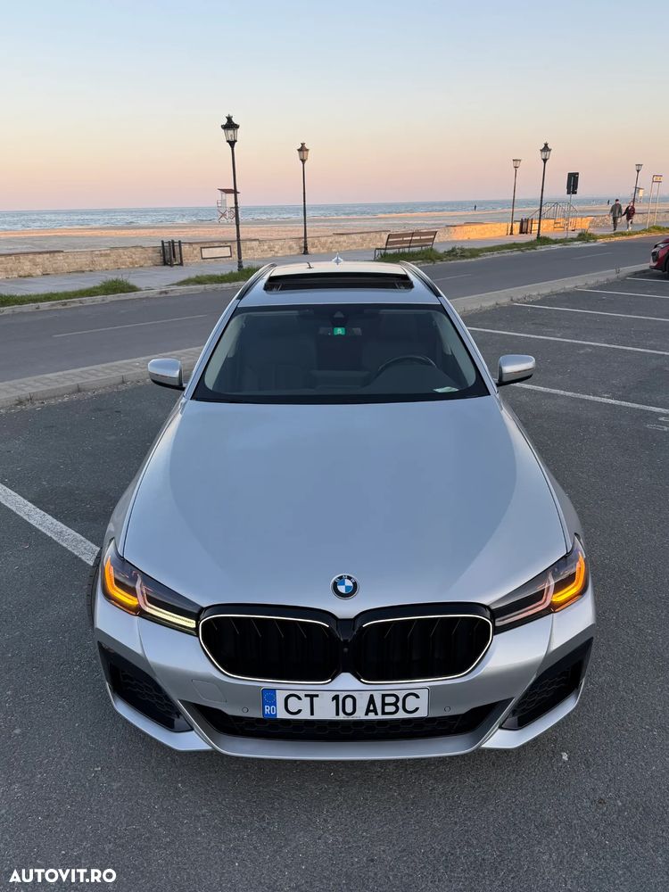 BMW Seria 5 530e Aut. Luxury Line - 1