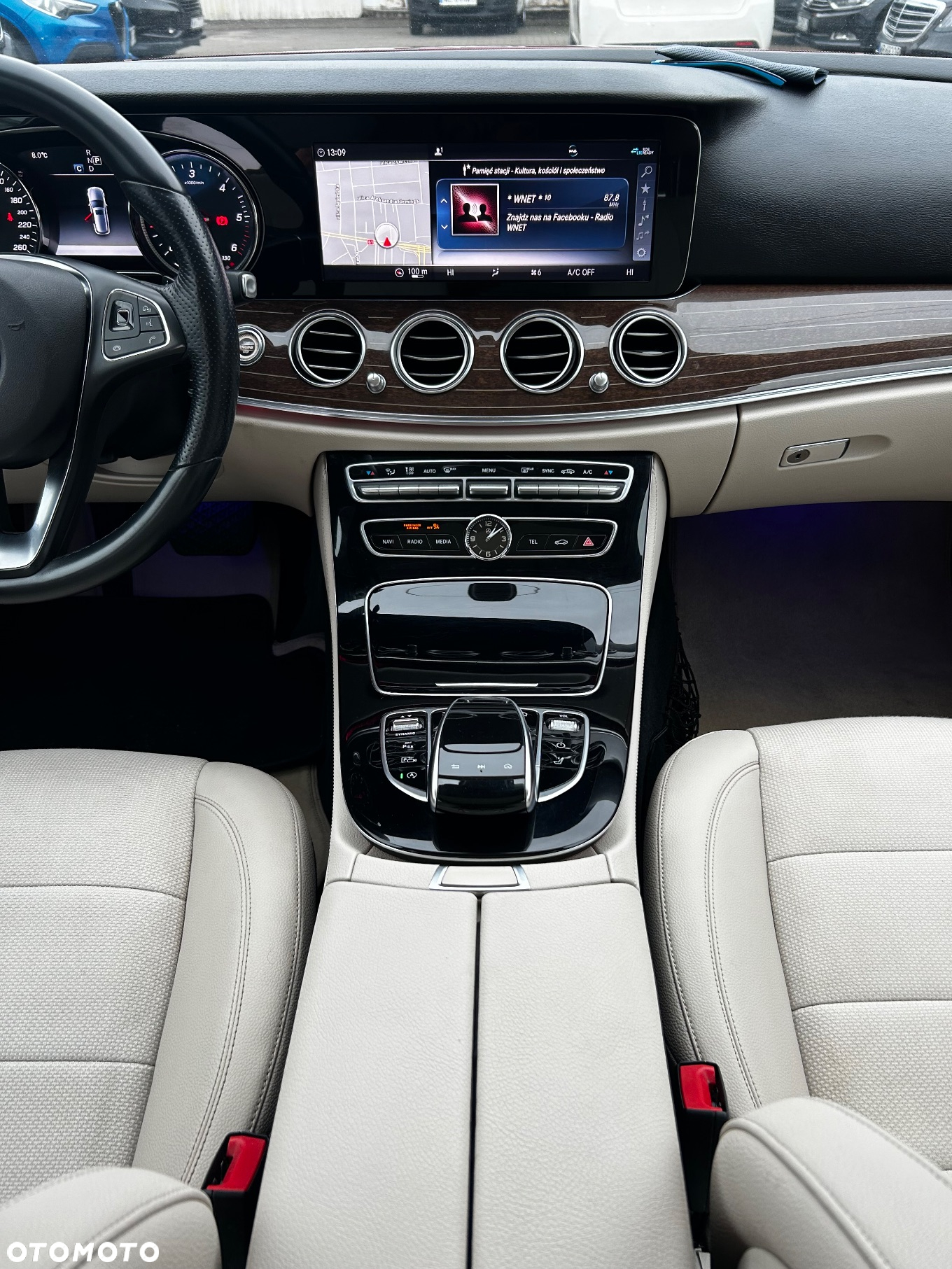 Mercedes-Benz Klasa E 220 d 4Matic 9G-TRONIC Avantgarde - 18