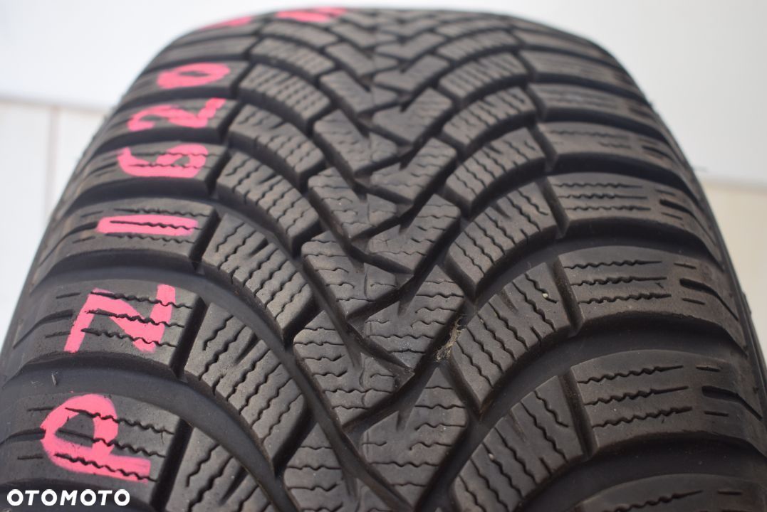 R18 235/60 Falken Eurowinter HS01 SUV Wysyłka gratis! - 1