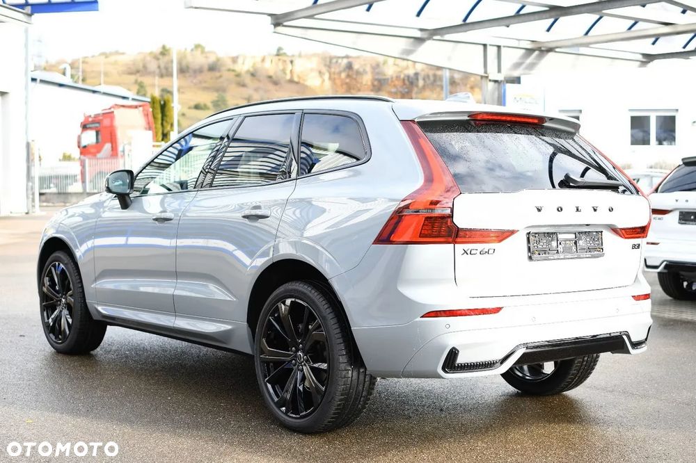 Volvo XC 60 B5 B AWD Plus Black Edition - 7