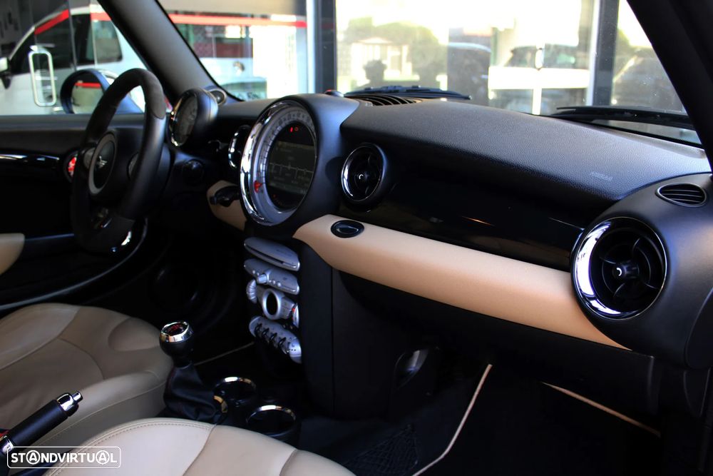 MINI Clubman John Cooper Works - 28