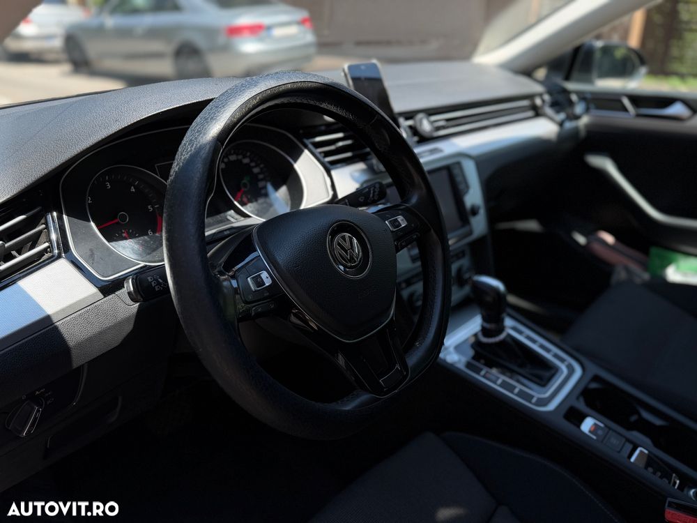Volkswagen Passat 2.0 TDI DSG (BlueMotion Technology) Highline - 9
