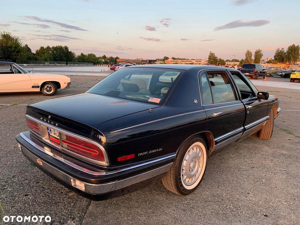 Buick Park Avenue - 4