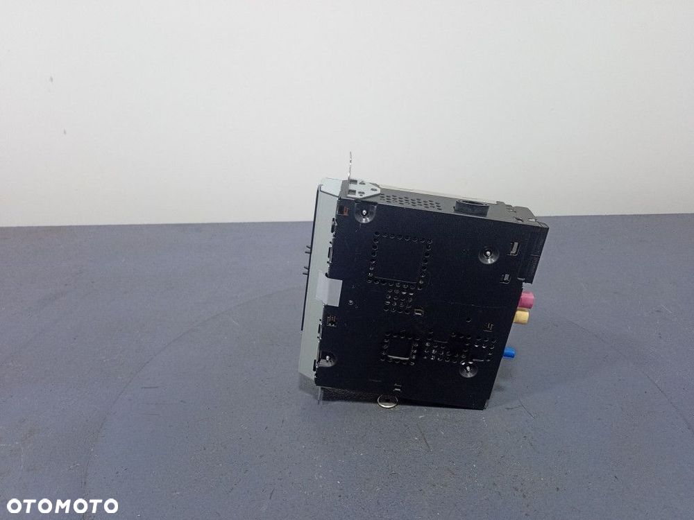 BMW 5 F11 F10 CZYTNIK RADIA CD NAVI 9248369 - 4